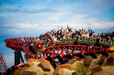 Energylandia v Polsku: 50 % sleva na druhou vstupenku. Stačí dát dvě do košíku