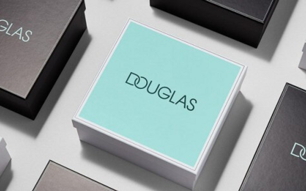 Douglas - törzsvásárlói kártya