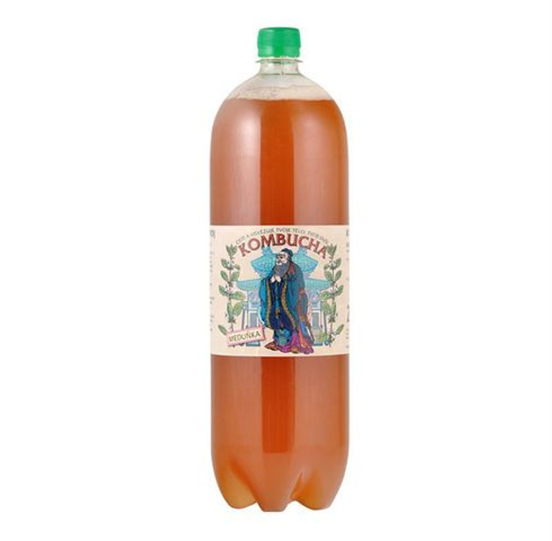 Kombucha s meduňkou, 2 l za 79 Kč, vychází to na necelých 40 Kč za litr