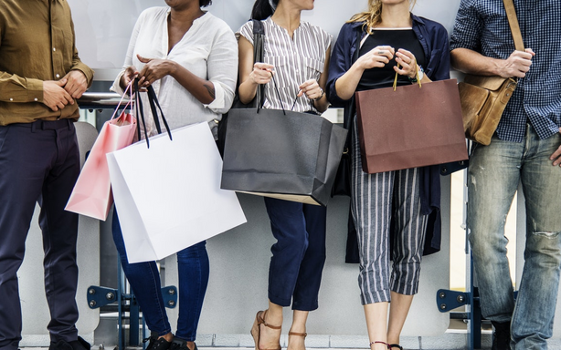Novoroční výprodeje e-shopů přilákaly statisíce lidí. Češi i po Vánocích ochotně utráceli desítky milionů