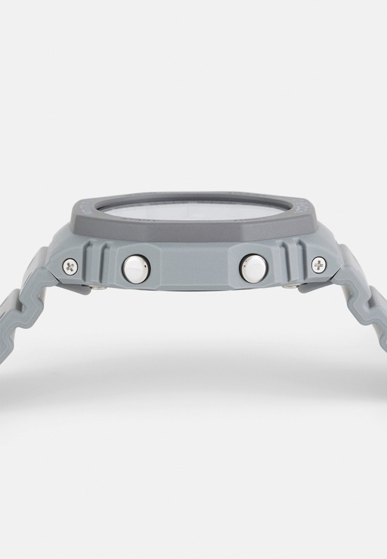 G-SHOCK Outdoor earth toned grey - sleva 25 % na Zalandu
