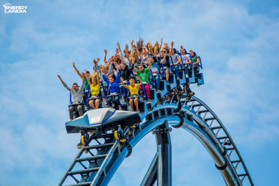 Energylandia v Polsku: 50 % sleva na druhou vstupenku. Stačí dát dvě do košíku