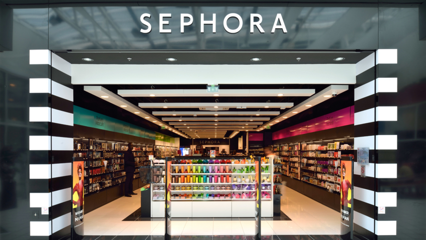 Milujete parfémy a líčení? Navštivte obchod Sephora!