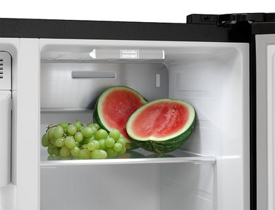 Concept LA7691bc americká lednice s výrobníkem ledu