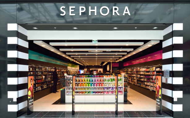 Milujete parfémy a líčení? Navštivte obchod Sephora!